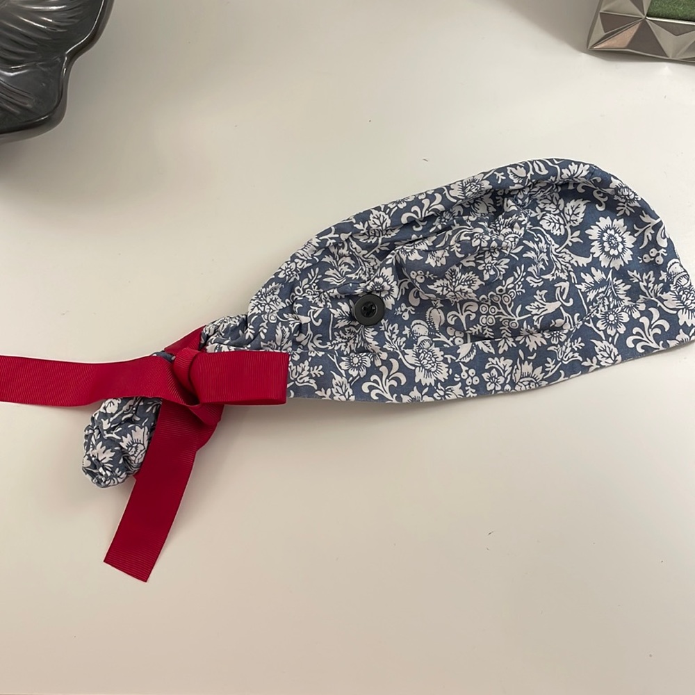 Printed pony tail scrub cap